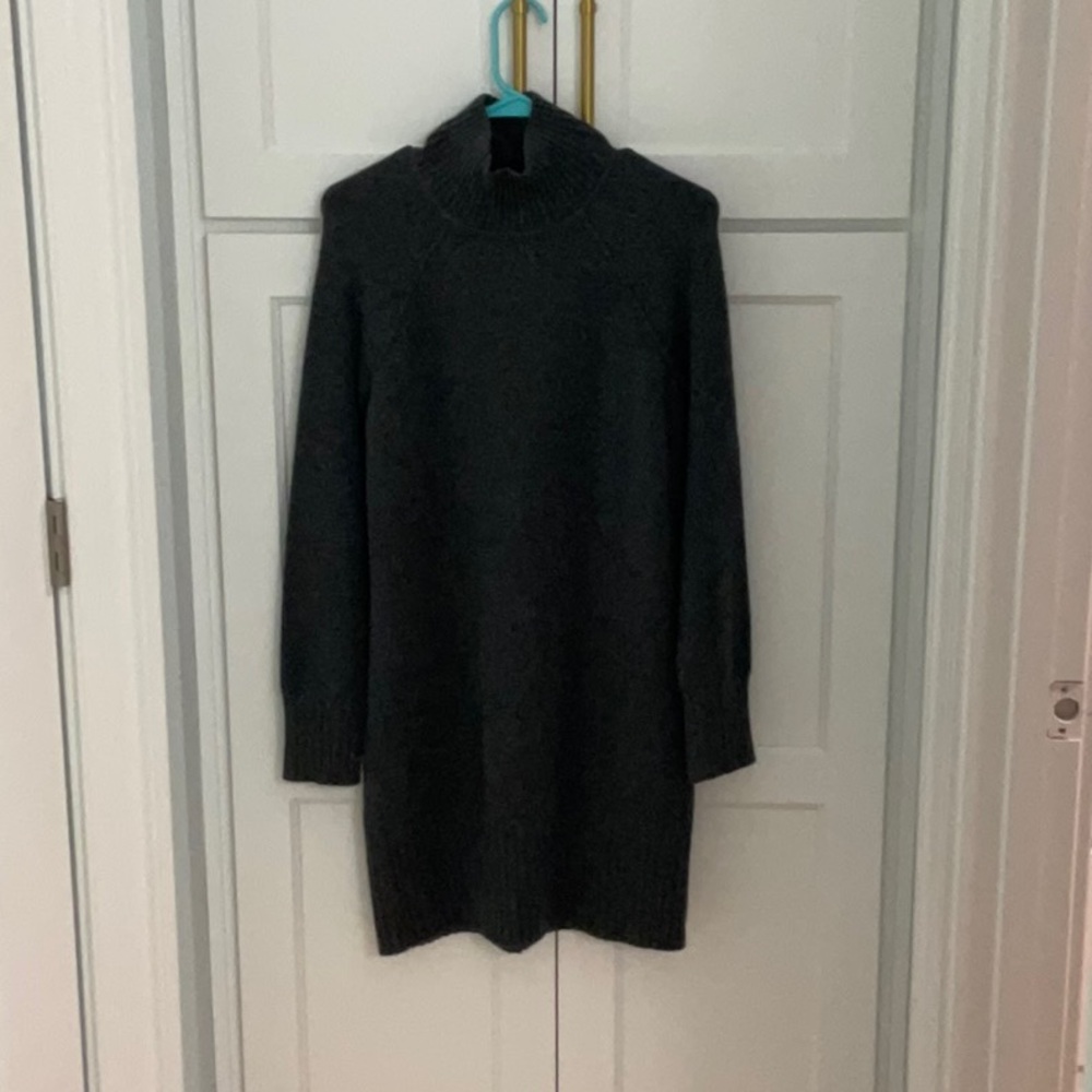 Banana Republic Charcoal Knit Sweater